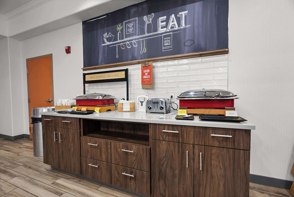 Hampton Inn Seguin - photo 45