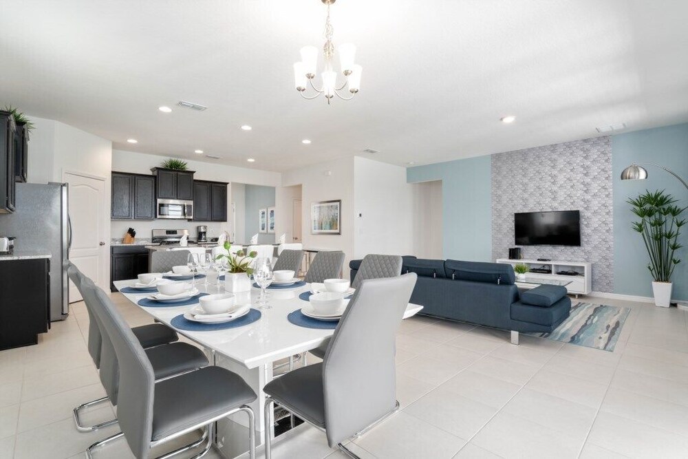 Lovely 4 Bed Pool Hm at Solterra Resort - photo 20