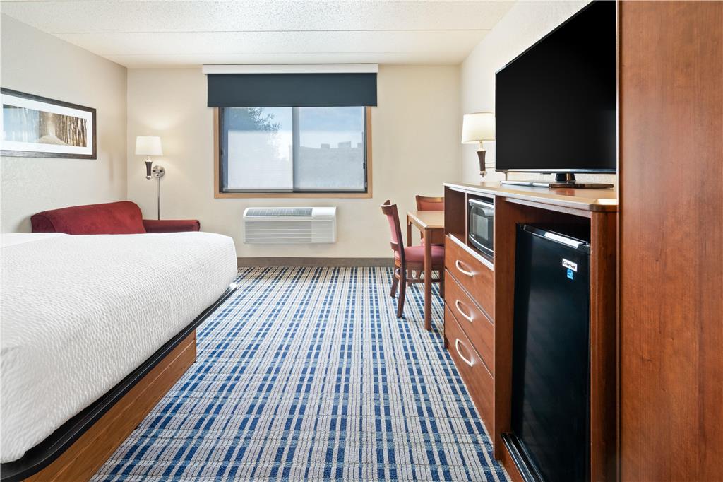 AmericInn by Wyndham Dickinson - photo 19