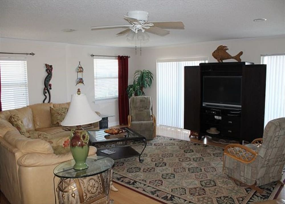 Pelican Way - featured photo