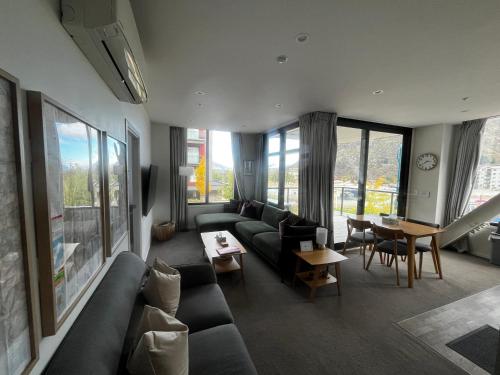 Your Queenstown adventure base — 4-Star Luxury Hotel in Queenstown, New Zealand