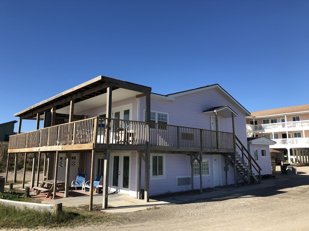 Beachgate CondoSuites & Motel - photo 164