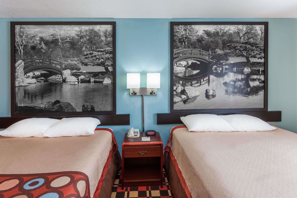 Econo Lodge Chillicothe - photo 10