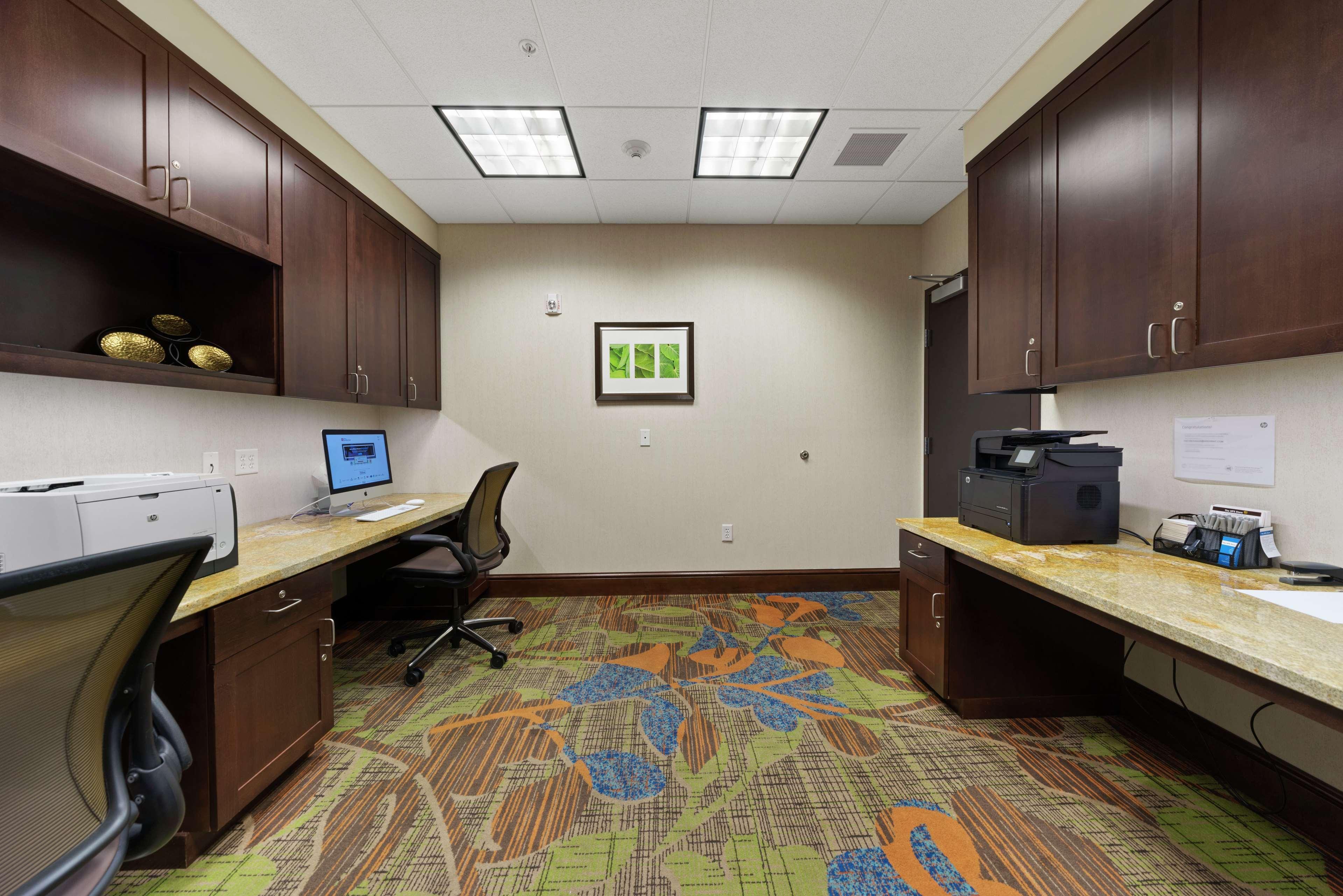 Hilton Garden Inn Lawton Fort Sill - photo 9