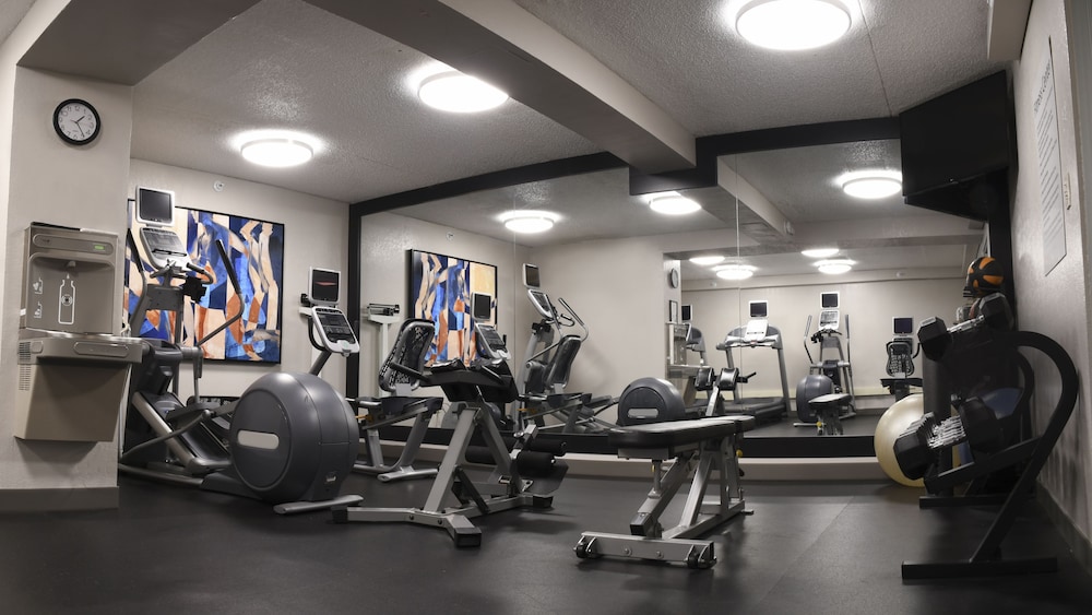 Holiday Inn Fargo by IHG - photo 49