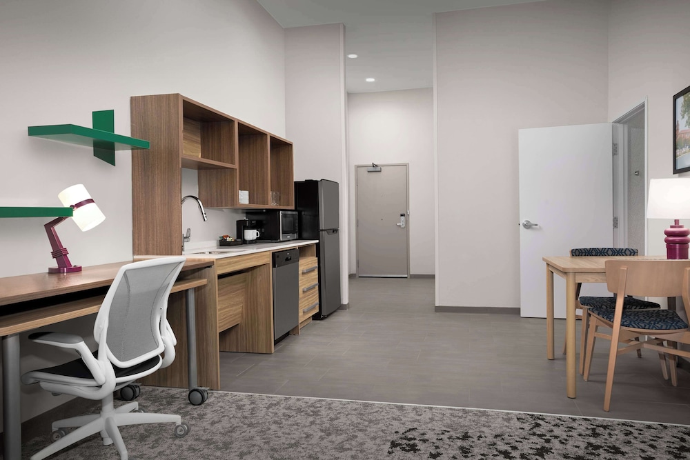 Home2 Suites by Hilton Lubbock University - photo 6