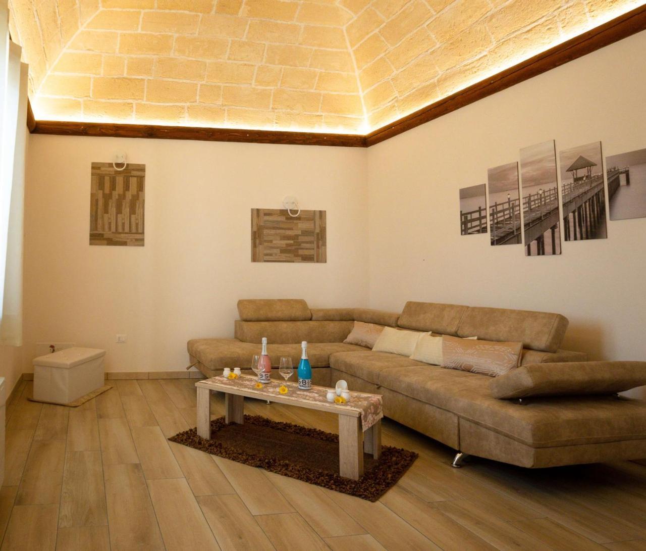 Casa Vacanza Patrizia — 4-Star Luxury Hotel in Marsala, Italy