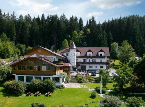 Märchenhotel 3 Sterne Superior Waldpension Nebelstein — hotel in Weitra