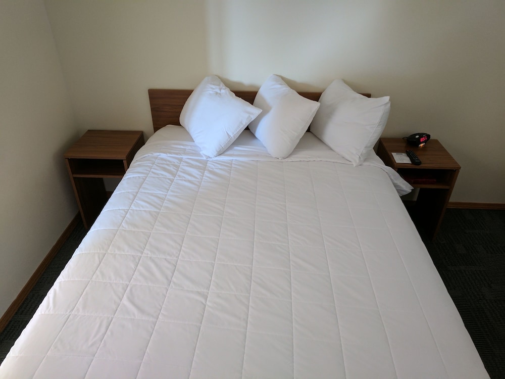 Travelodge by Wyndham Three Forks - photo 7