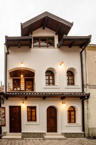 Villa Ella — 4-Star Luxury Hotel in Stari Bar, Montenegro