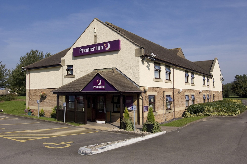 Premier Inn Gloucester - carbon neutral hotel in Gloucester