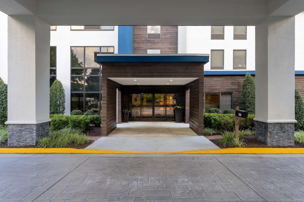 Hampton Inn Richmond Southwest Hull Street - photo 49