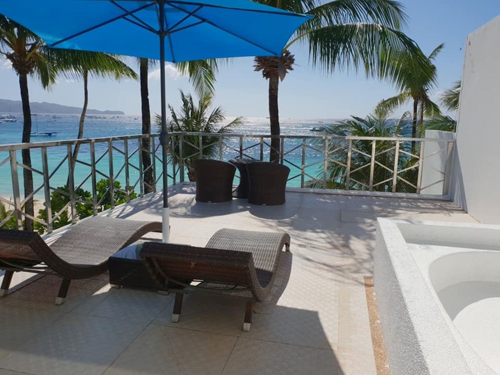 Boracay Ocean Club Beach Resort