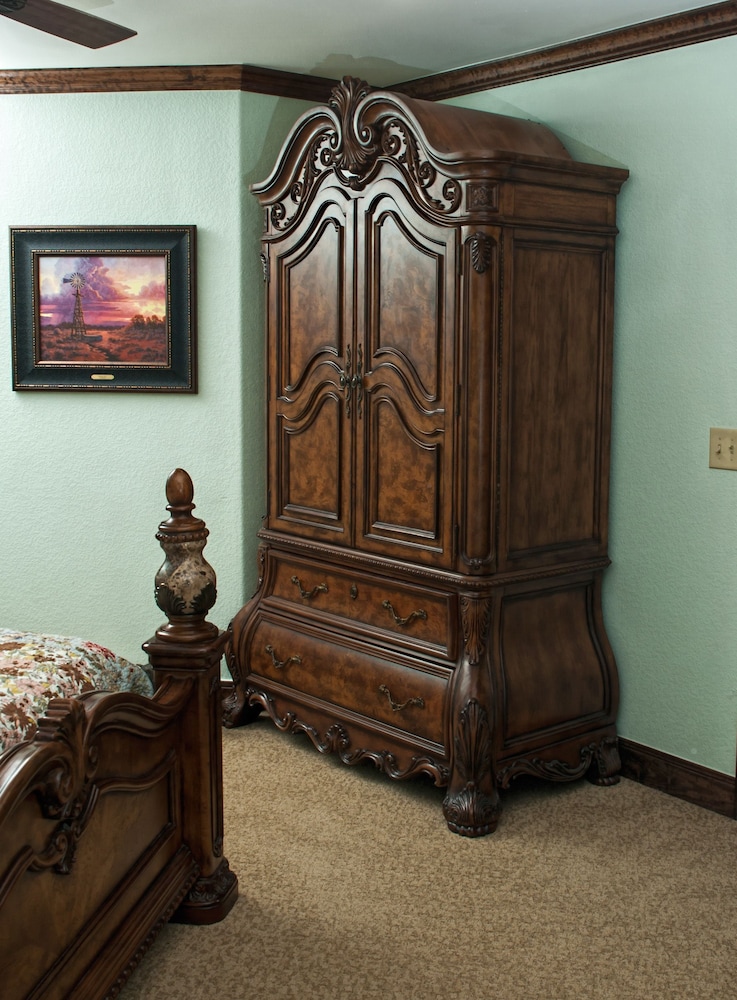 Yellow Rose Inn - photo 26