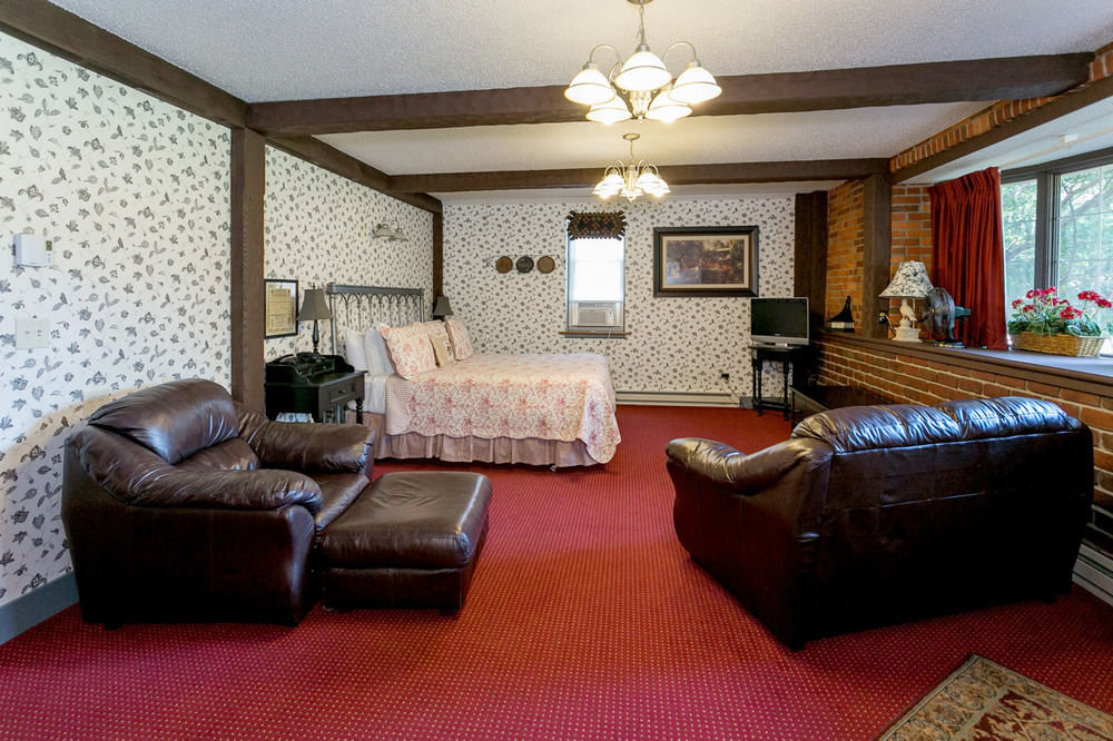 Zuber's Homestead Hotel - photo 14