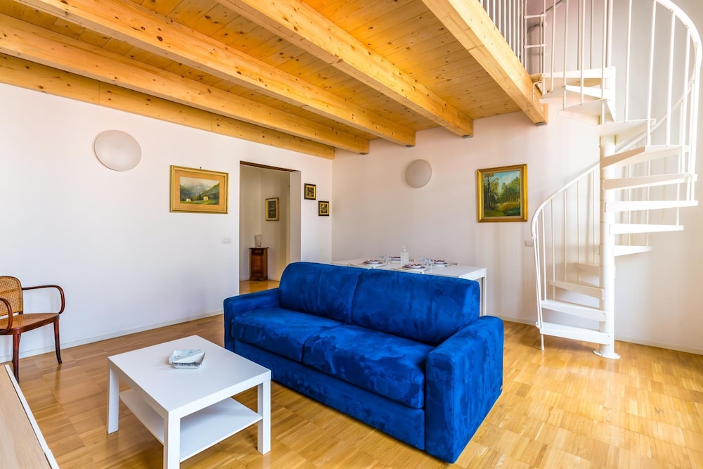 Nova Stylish House in center by Napoliapartments — 4-Star Luxury Hotel in Naples, Italy