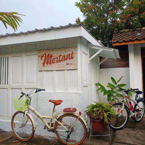 Lande Tiny - carbon neutral hotel in Rantepao