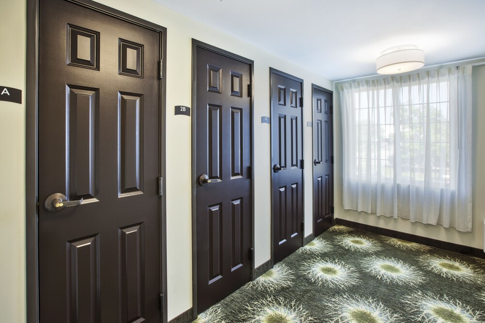 Staybridge Suites Cleveland Mayfield Heights Beachwood by IHG - photo 43