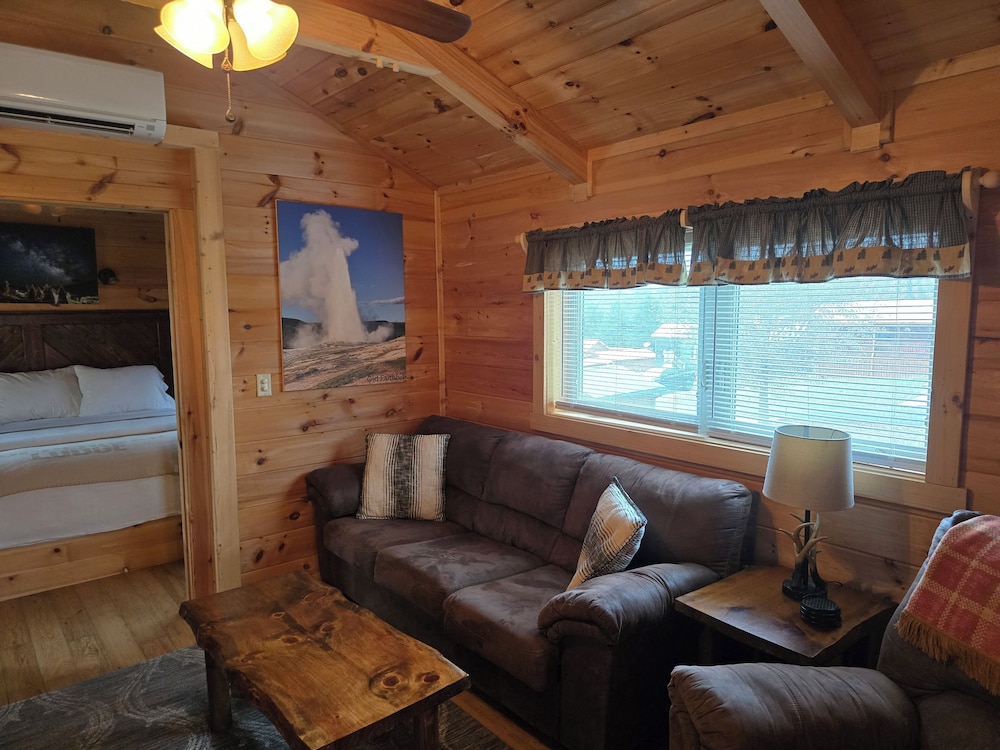 Copperhead Lodge and Resort Cabin Rentals - photo 25