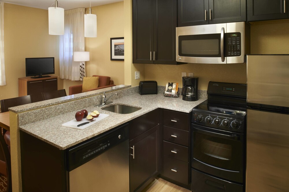 Towneplace Suites by Marriott Saginaw - photo 7