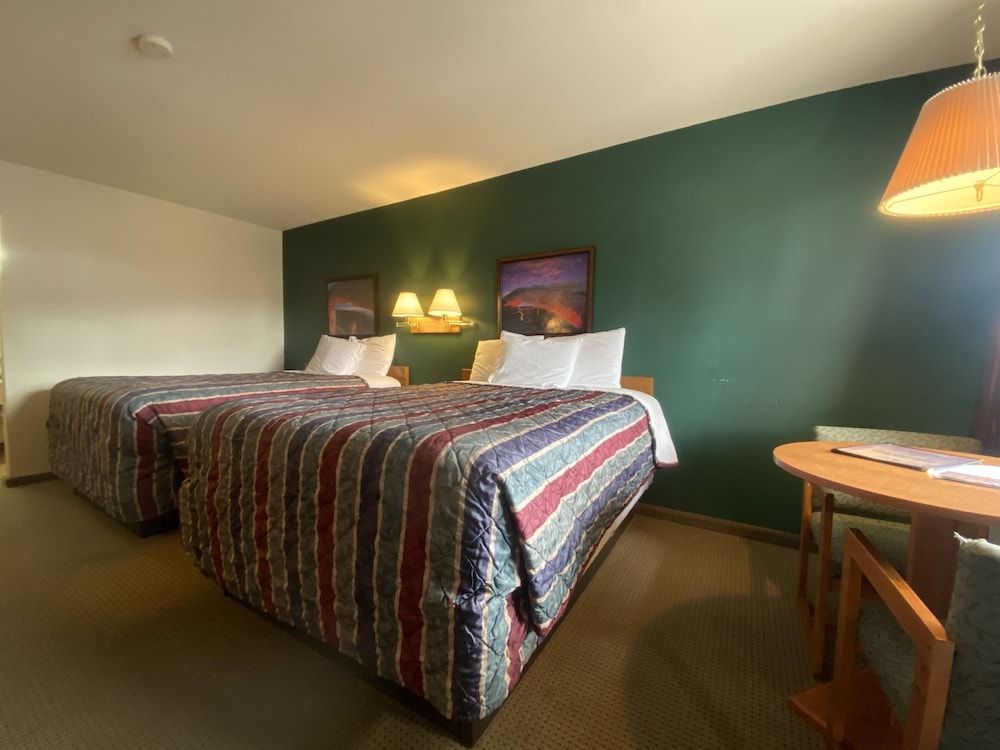 The Monticello Inn - photo 28