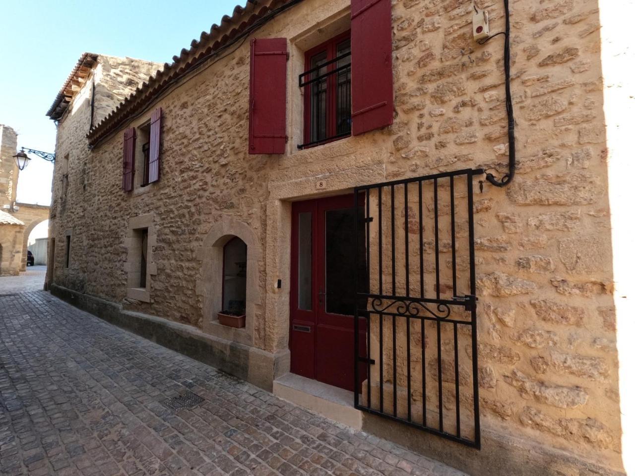 Le Vieux Fournil — 4-Star Luxury Hotel in Castillon-Du-Gard, France