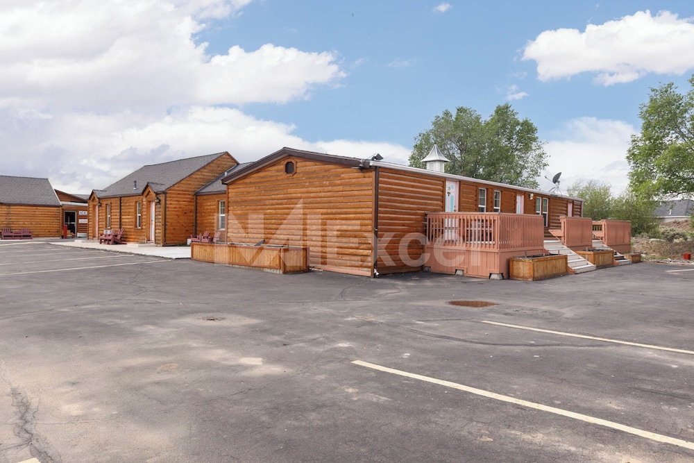 Marianna Inn Panguitch - photo 24