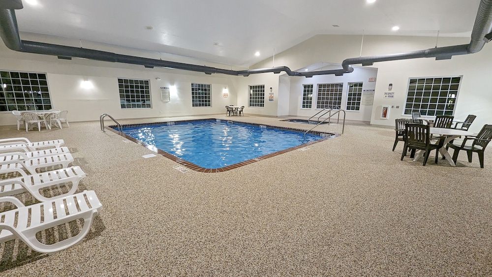 Estherville Hotel & Suites - photo 63