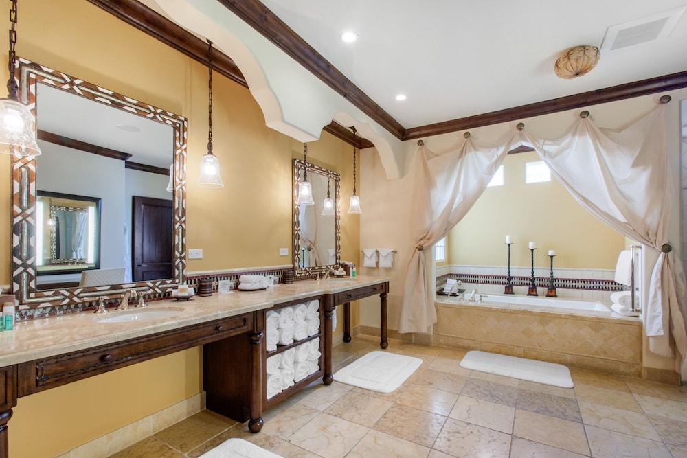 Omni Scottsdale Resort & Spa at Montelucia - photo 4