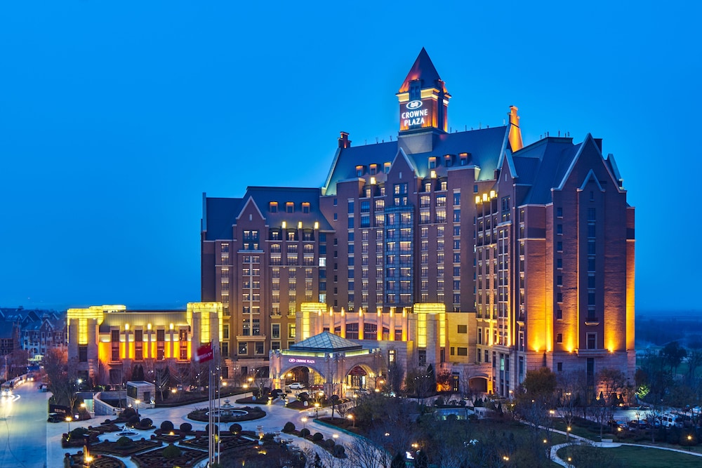 Crowne Plaza Tianjin Jinnan by IHG — 4-Star Luxury Hotel in Tianjin, People's Republic of China