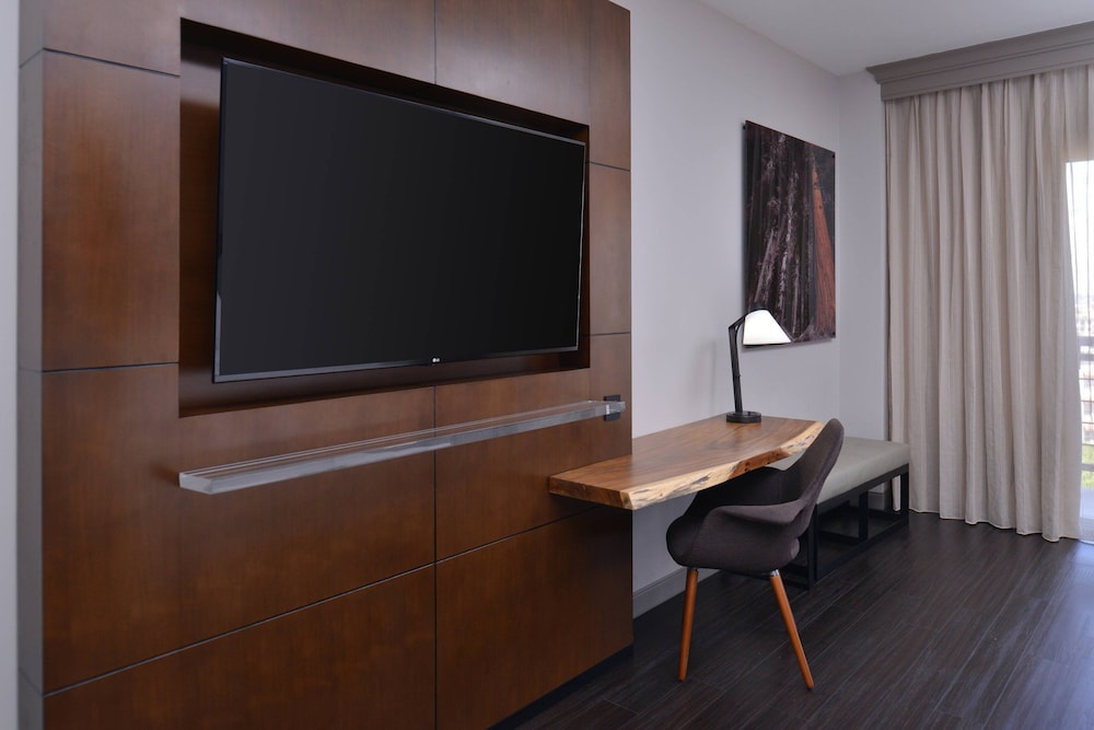 Visalia Marriott at the Convention Center - photo 11