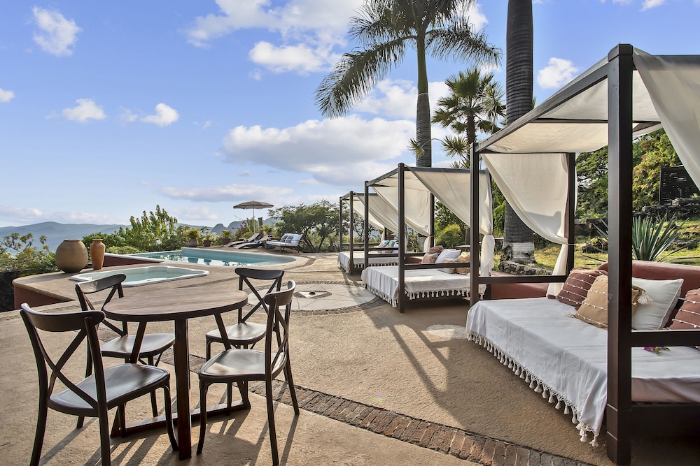 Mountain Paradise Retreat: Casanevo Tepoztlan in Tepoztlan, Mexico