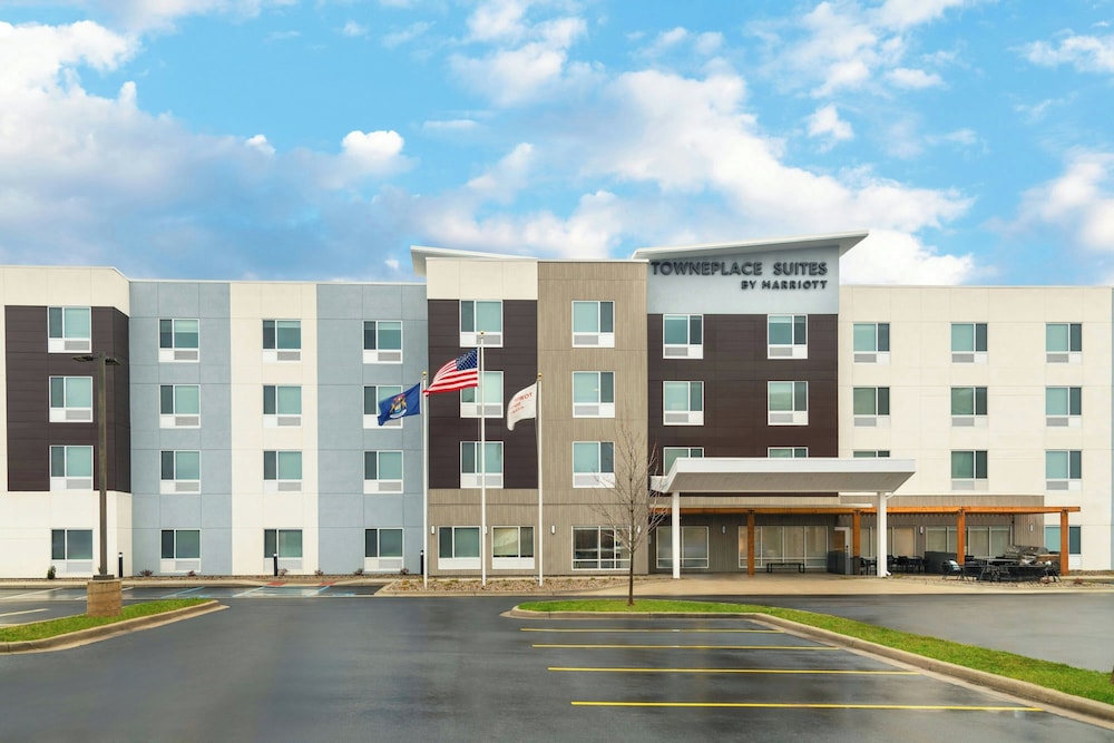 TownePlace Suites by Marriott Holland - featured photo