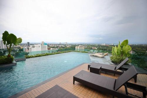 Specious Luxury 2 bedrooms Apt. — 4-Star Luxury Hotel in Chiang Mai, Thailand