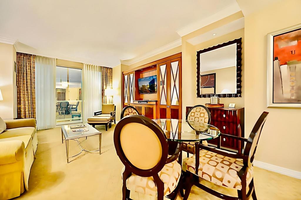 Amalz Signature Suites - photo 5