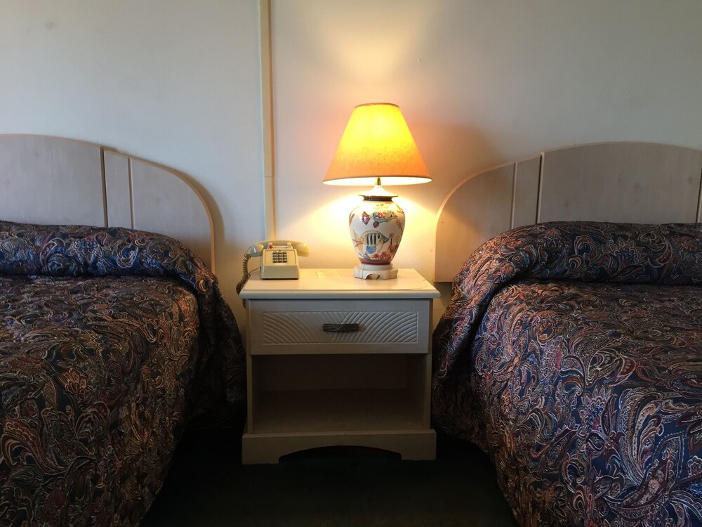 Daniels Motel - photo 9