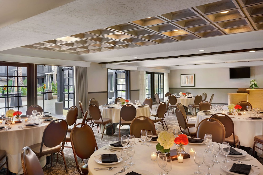 Embassy Suites by Hilton Lompoc Central Coast - photo 35