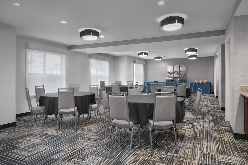Homewood Suites by Hilton Newark Cranford - photo 49