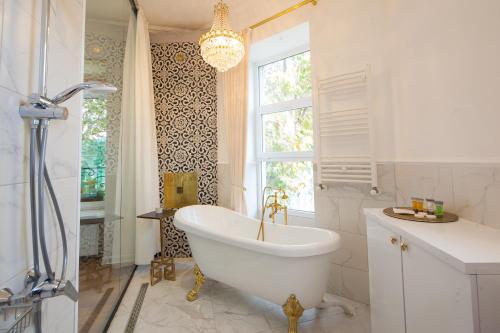 Deluxe Prince Machabeli Suite