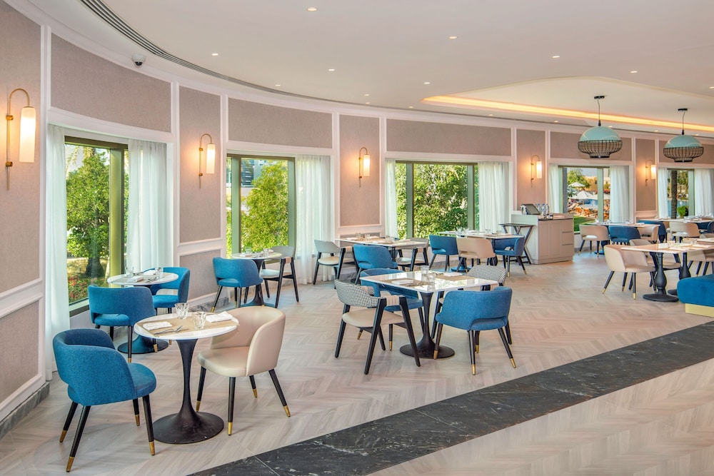 מזון ומשקאות