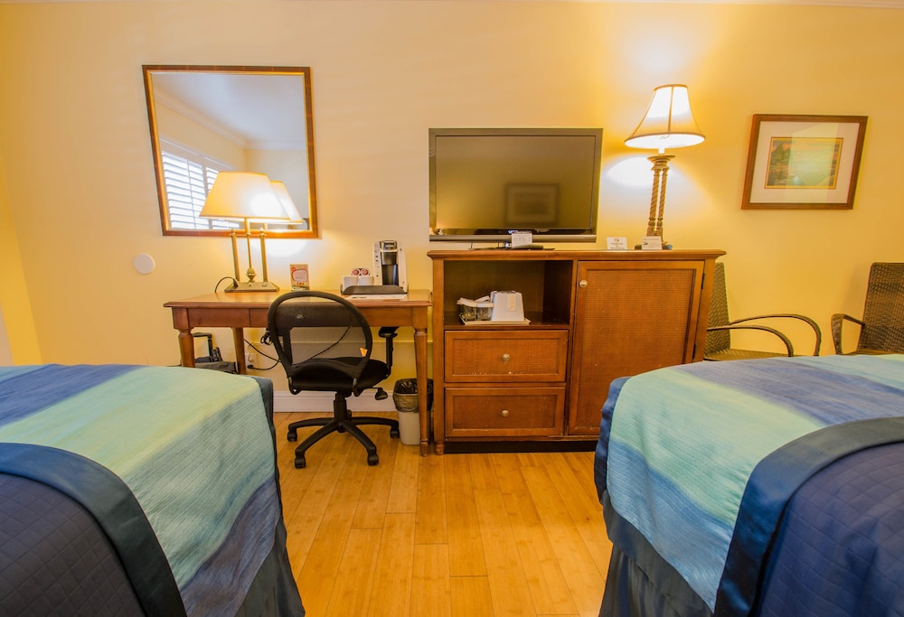 Continental Inn - photo 13