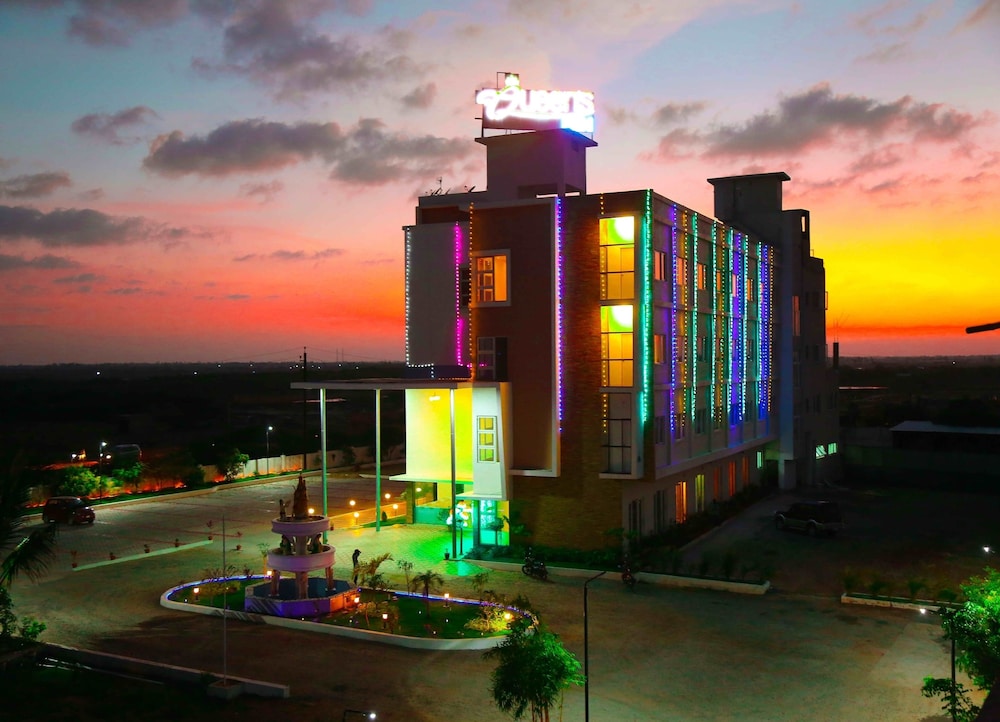 Queens Inn - carbon neutral hotel in Negapatam