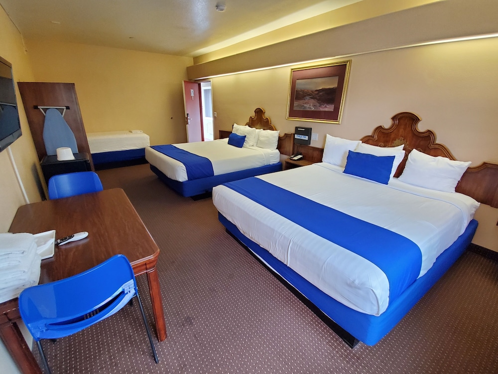 Colony Inn - photo 23