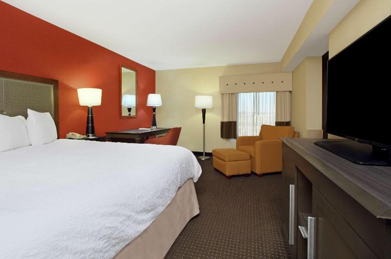Hampton Inn Columbus Airport - photo 102