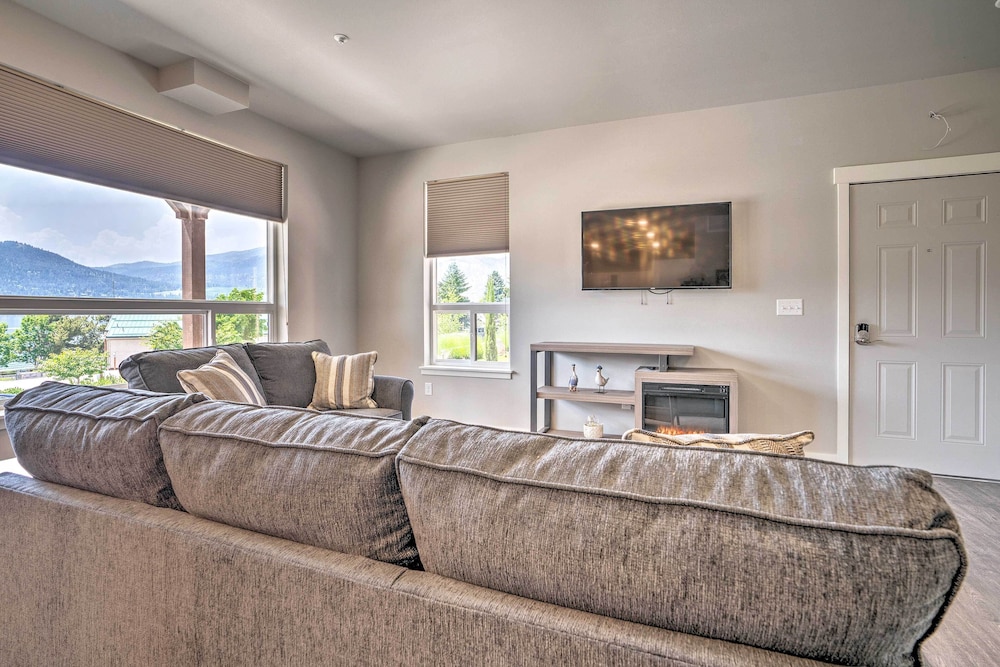 Lake Chelan Resort Condo Pool and Hot Tub Access - photo 11
