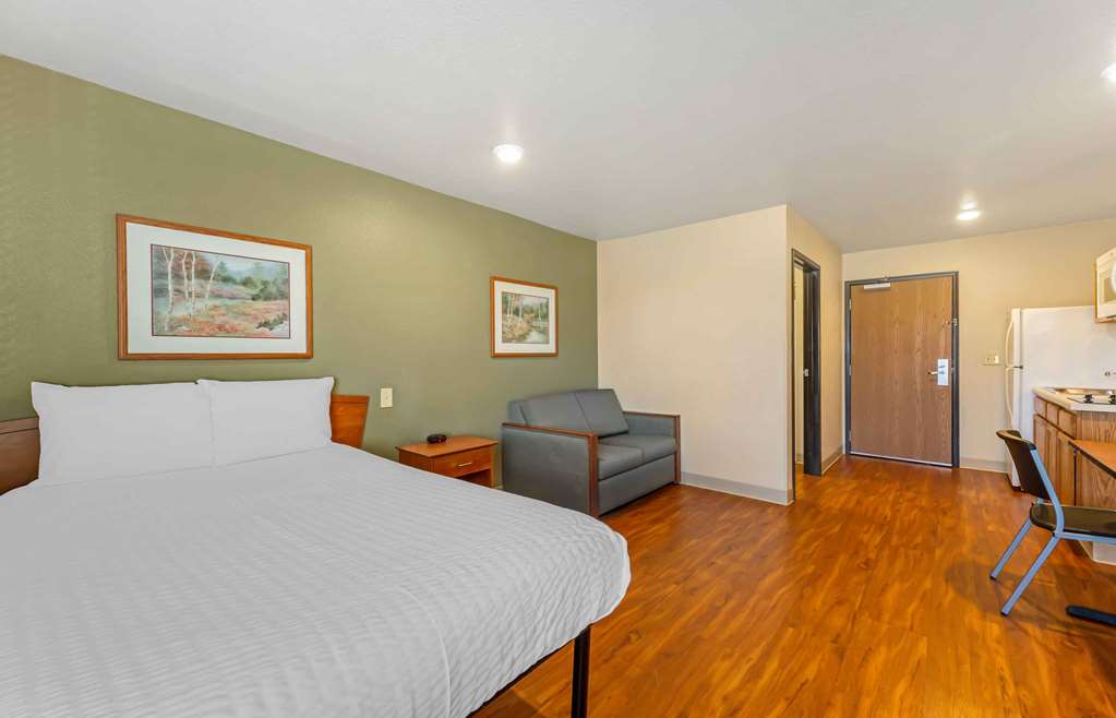 Extended Stay America Select Suites Cleveland Mentor - photo 24