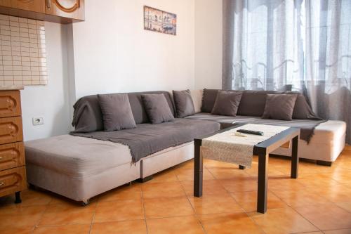 A&B Apartment — 4-Star Luxury Hotel in Golem, Albania