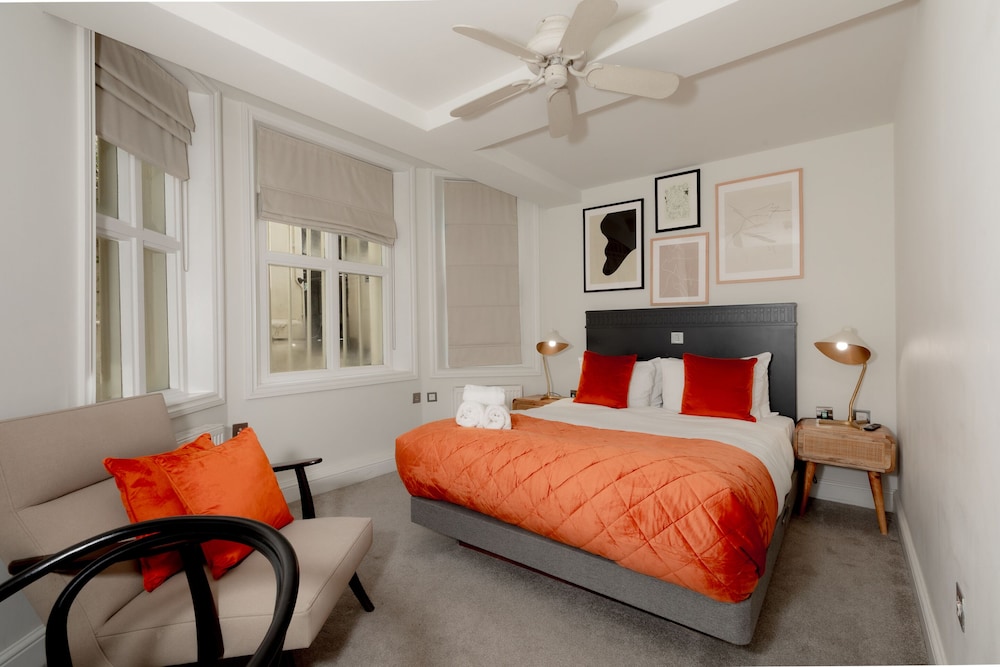 Kensington House Hotel — 4-Star Luxury Hotel in London, United Kingdom