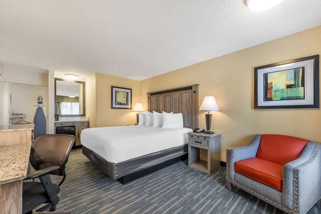 Best Western Americana Inn - photo 19