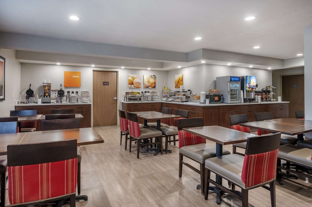 Comfort Inn & Suites Beaver Interstate 15 North - photo 40